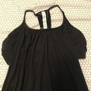 Lululemon tank top with built in bra Size 10
